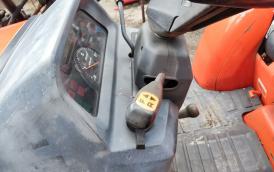 Malotraktor Kubota s čelním nakladačem 